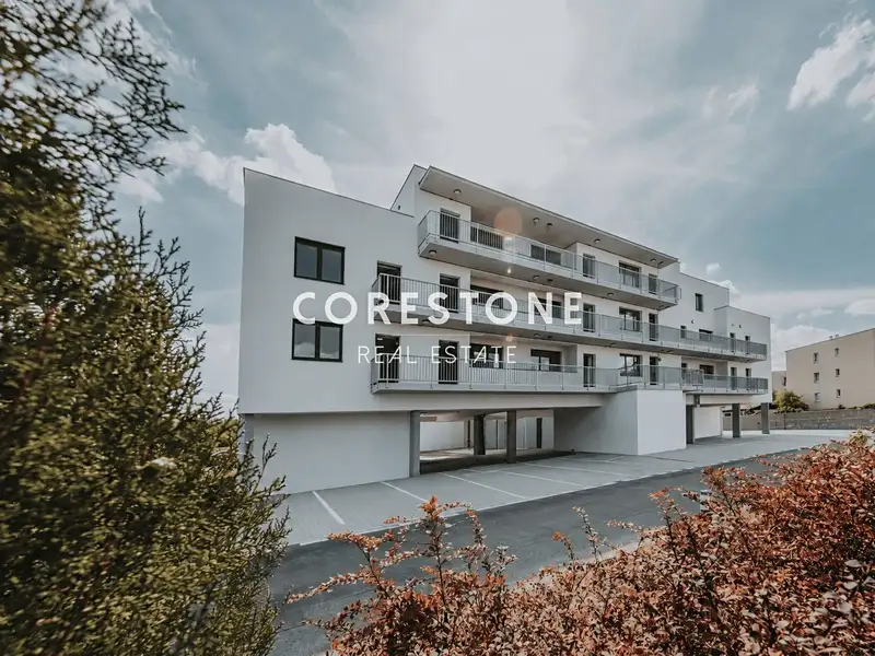 Prodej bytu 2+kk 56 m², Praha – náhled fotky 1