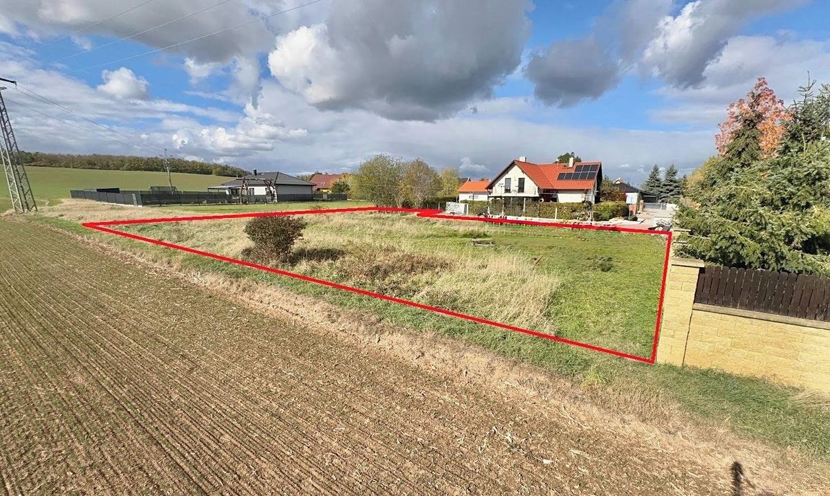 Prodej stavebního pozemku 1069 m², Plzeň – fotka 1 z 3