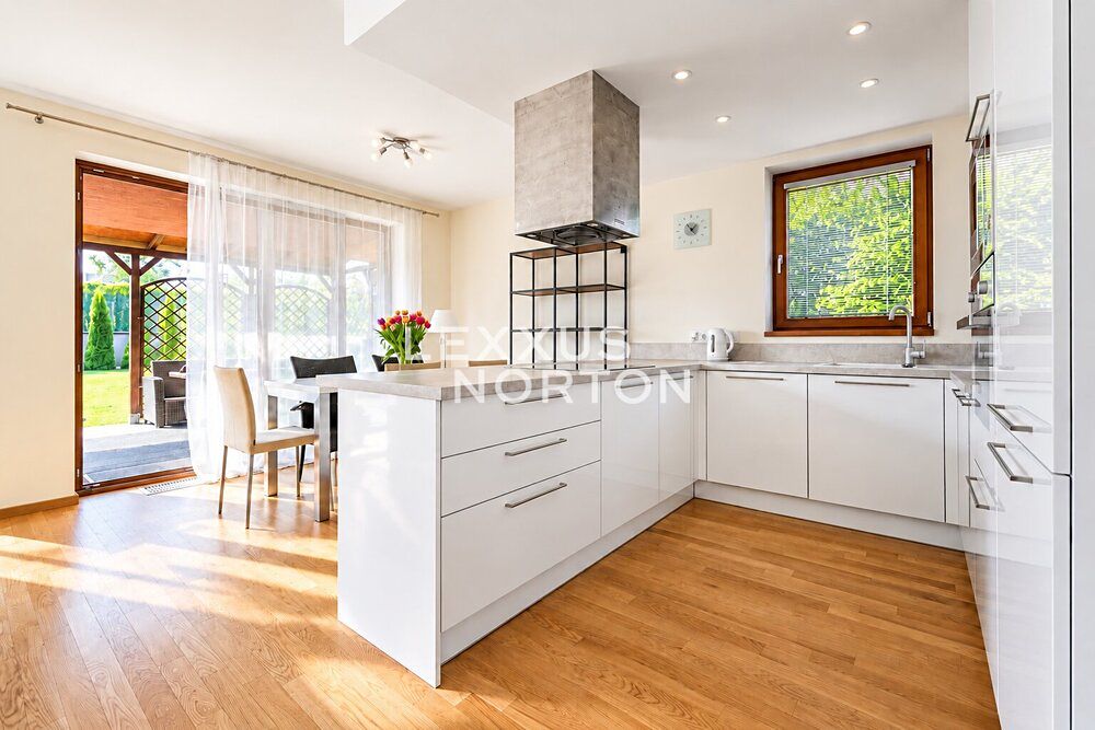 Pronájem rodinného domu 163 m², pozemek 600 m², Roztoky – fotka 1 z 3
