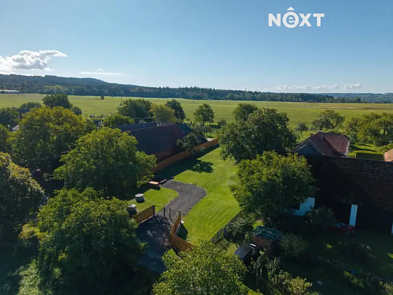 Prodej stavebního pozemku 1882 m², Nové Mitrovice – náhled fotky 2