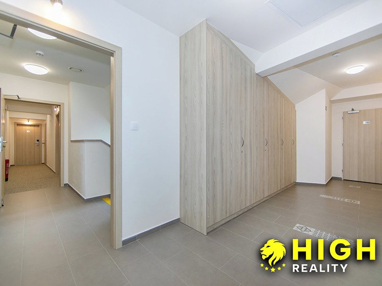 Gewerbefläche zum Kauf, 820 m² (13 von 26)