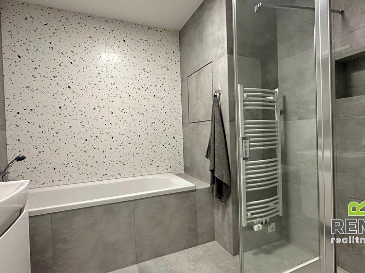 Pronájem bytu 2+kk, 57 m² (8 z 11)
