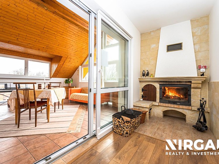 Будинок на продаж, 320 м² (1 з 30)