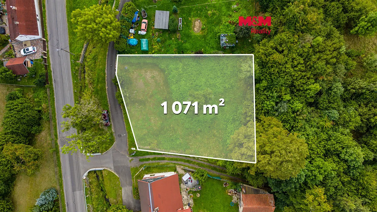 Prodej stavebního pozemku 1071 m²