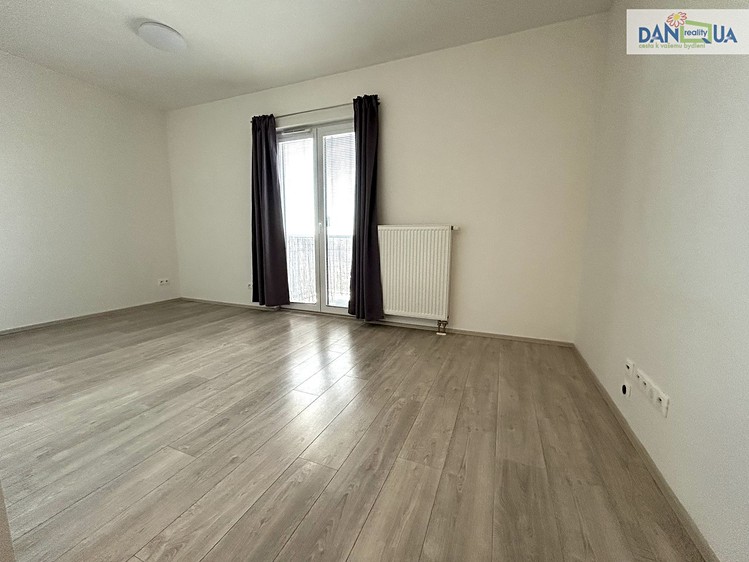 Pronájem bytu 2+kk, 42 m² (15 z 17)