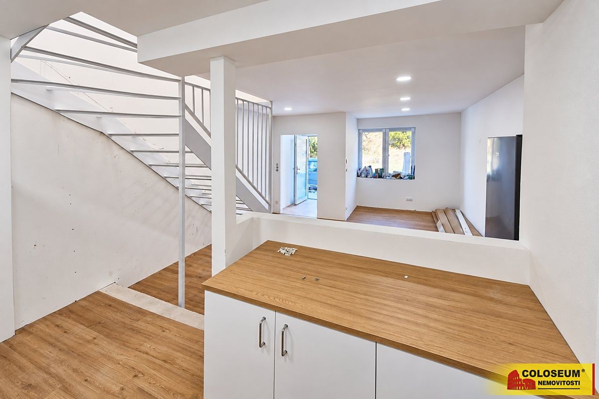 Pronájem bytu 3+kk 70 m²