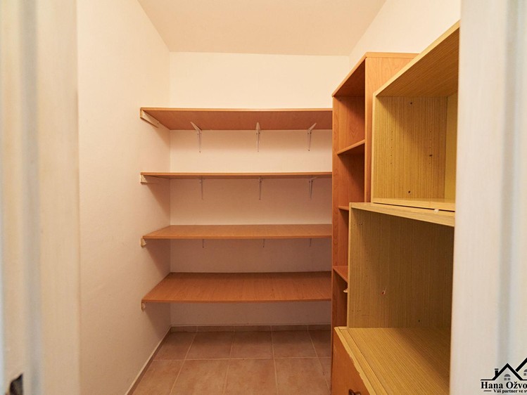 Pronájem bytu 2+1, 59 m² (25 z 26)