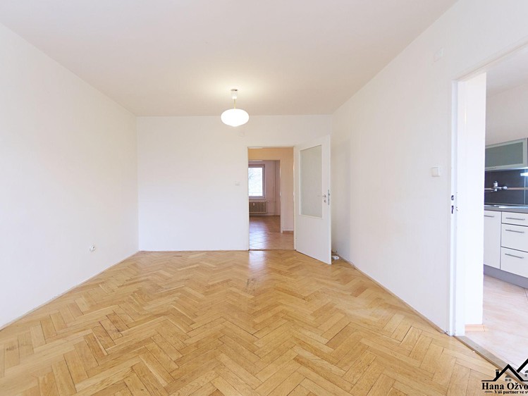 Pronájem bytu 2+1, 59 m² (9 z 26)