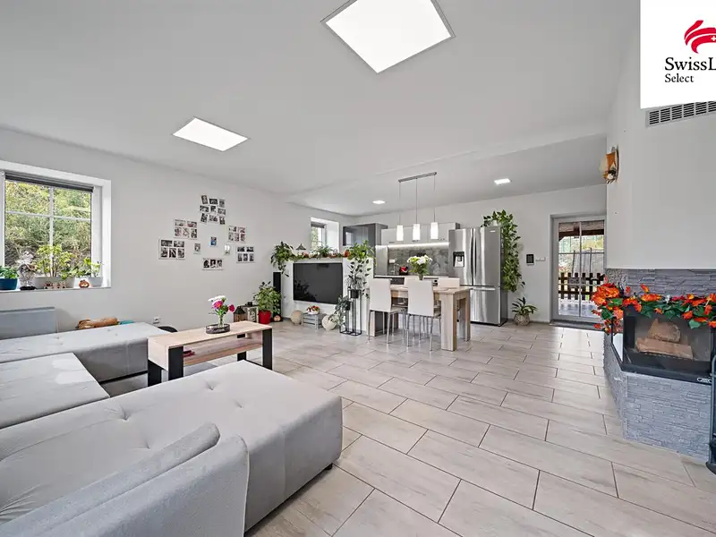 Prodej rodinného domu 196 m², pozemek 1869 m², Trutnov – náhled fotky 2