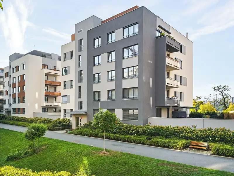 Pronájem garážového stání 18 m², Praha – náhled fotky 3