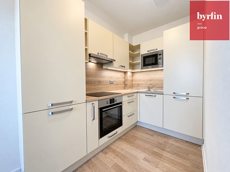 Pronájem bytu 2+kk, 35 m² (1 z 11)