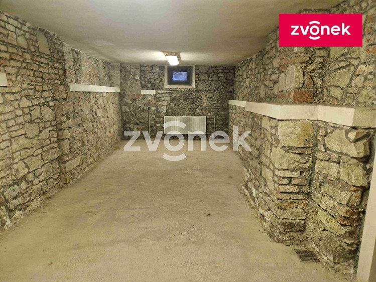 Pronájem komerčního prostoru, 650 m² (28 z 35)