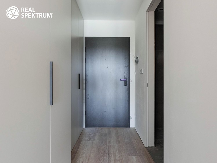 Pronájem bytu 1+kk, 23 m² (7 z 18)