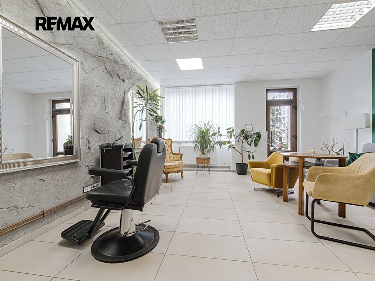 Gewerbefläche zum Kauf, 62 m² (1 von 10)