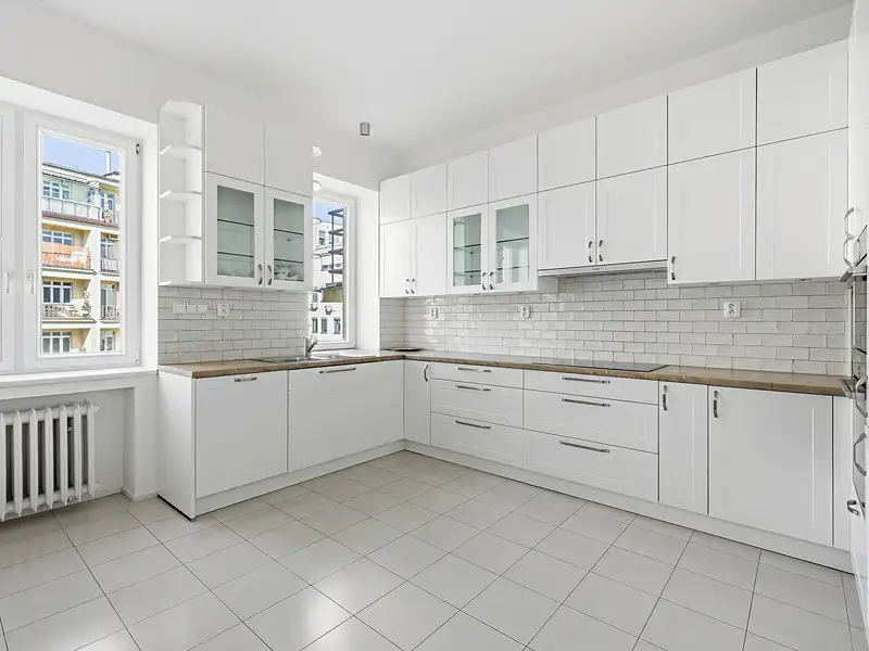 Pronájem bytu 4+1 140 m², Praha – náhled fotky 1
