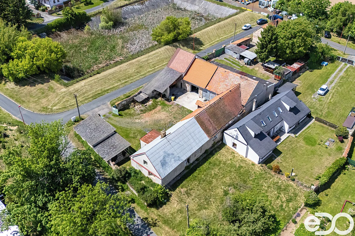 Prodej rodinného domu 230 m², pozemek 1091 m²