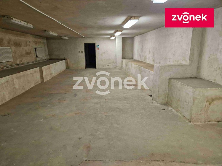 Pronájem komerčního prostoru, 650 m² (11 z 35)