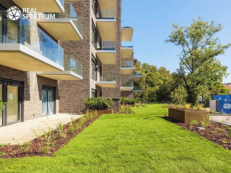 Pronájem bytu 2+kk, 43 m² (8 z 11)