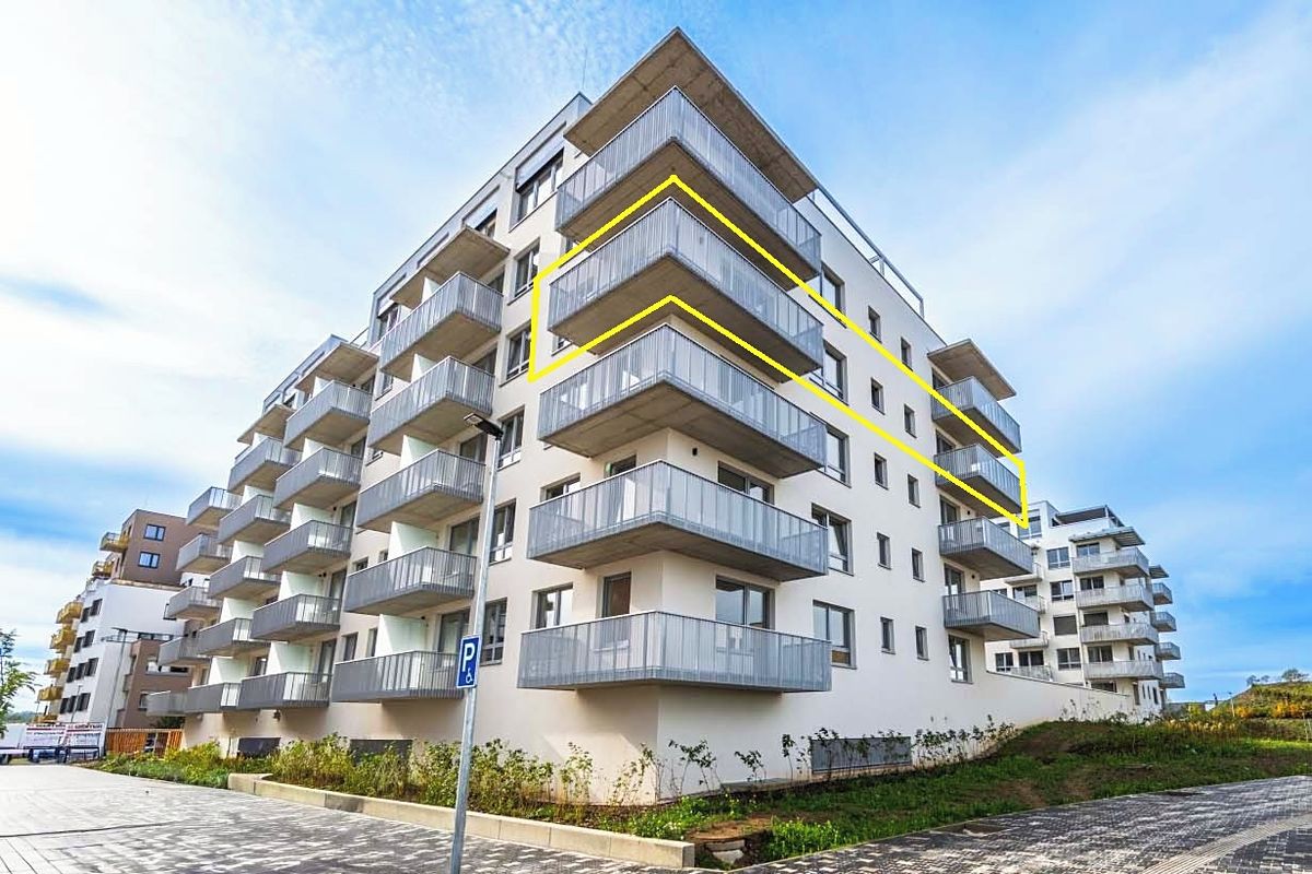 Prodej bytu 4+kk 97 m², Praha – fotka 1 z 3