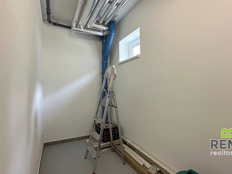 Pronájem bytu 2+kk, 57 m² (11 z 11)
