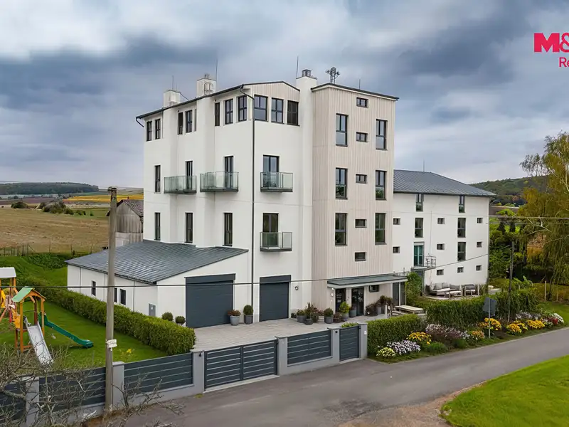 Prodej zemědělského objektu 2000 m², Křešice – náhled fotky 3