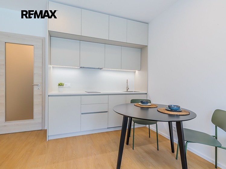 Wohnung 1+kk zur Miete, 32 m² (1 von 9)