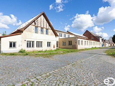 Комерційне приміщення на продаж, 2 000 м² (2 з 51)