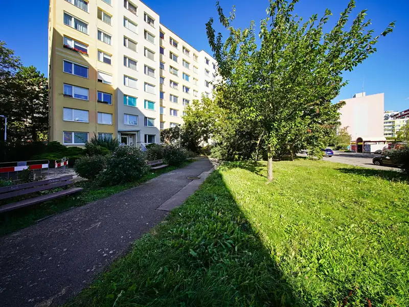 Prodej bytu 2+kk 42 m², Praha – náhled fotky 1
