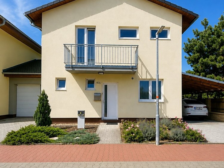 Haus zum Kauf, 152 m² (1 von 25)