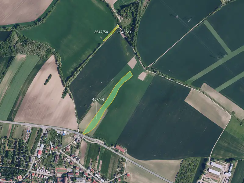 Prodej pole 15876 m², Klobouky u Brna – náhled fotky 1