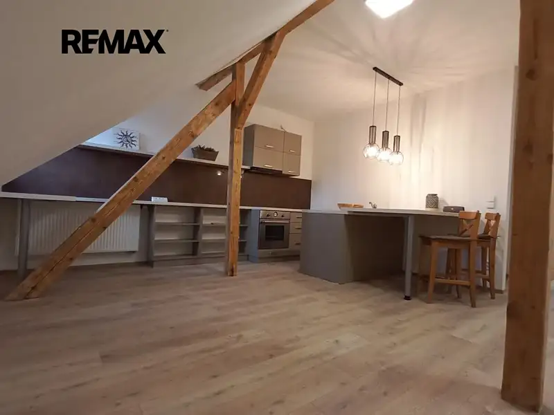 Prodej bytu 3+kk 75 m², Karlovy Vary – náhled fotky 1