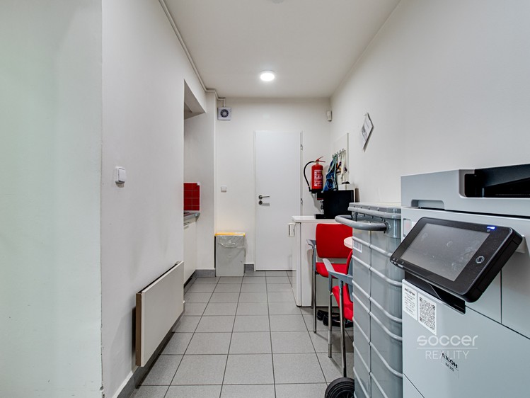 Комерційне приміщення в оренду, 58 м² (12 з 23)