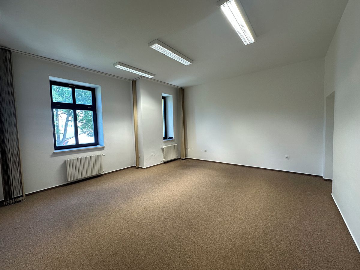 Pronájem kanceláře 21 m², Ostrava – fotka 1 z 3