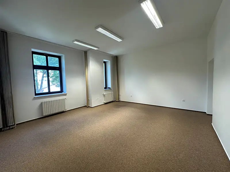 Pronájem kanceláře 21 m², Ostrava – náhled fotky 1