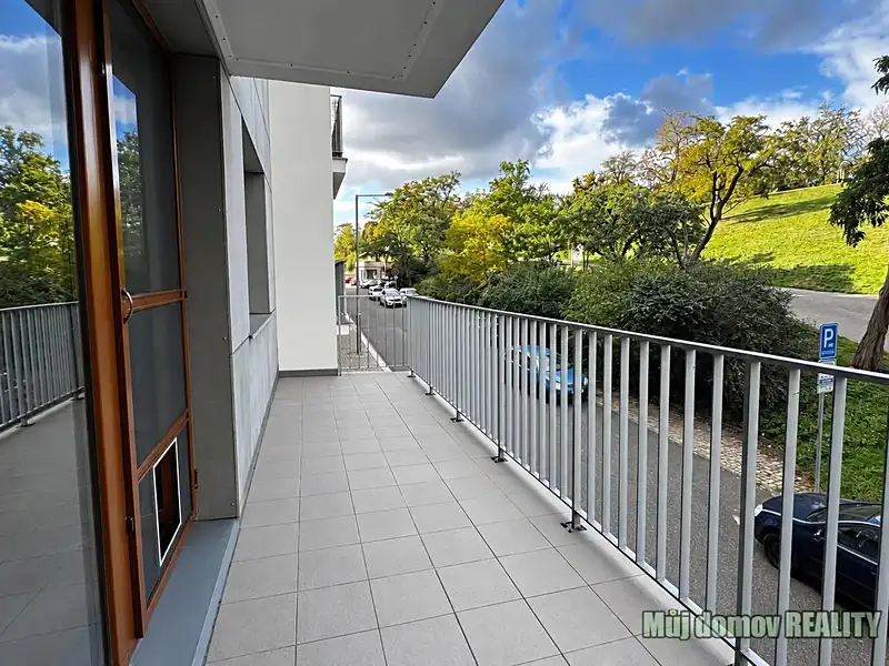 Pronájem bytu 3+kk 105 m², Praha – náhled fotky 3