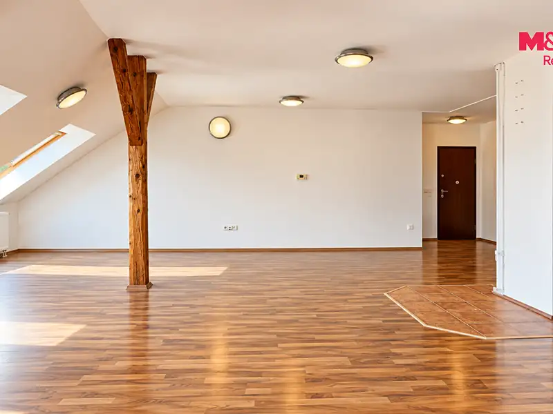Prodej bytu 4+kk 129 m², Jablonec nad Nisou – náhled fotky 3