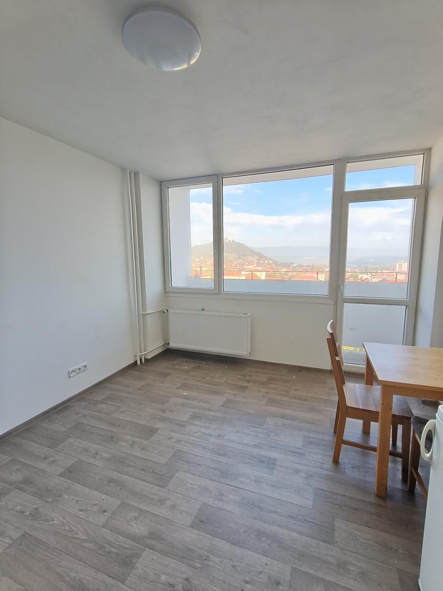 Pronájem bytu 1+kk 21 m² – fotografie 4