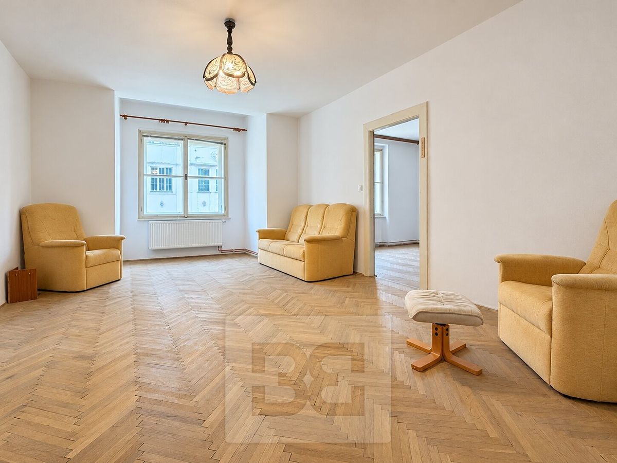 Pronájem bytu 3+1 86 m² – fotografie 3