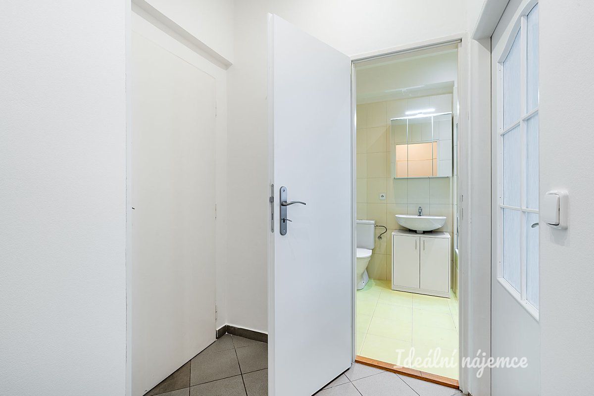 Pronájem bytu 2+1 52 m² – fotografie 5