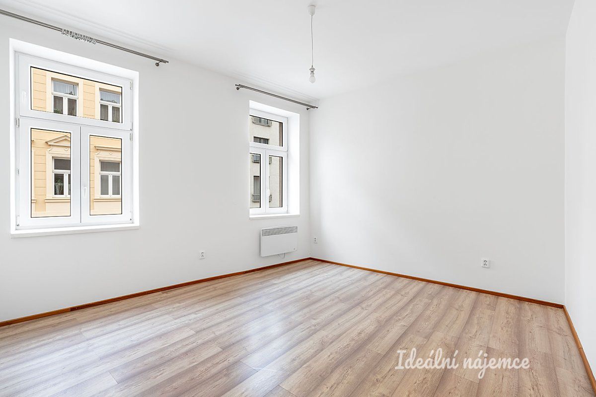 Pronájem bytu 2+1 52 m² – fotografie 4