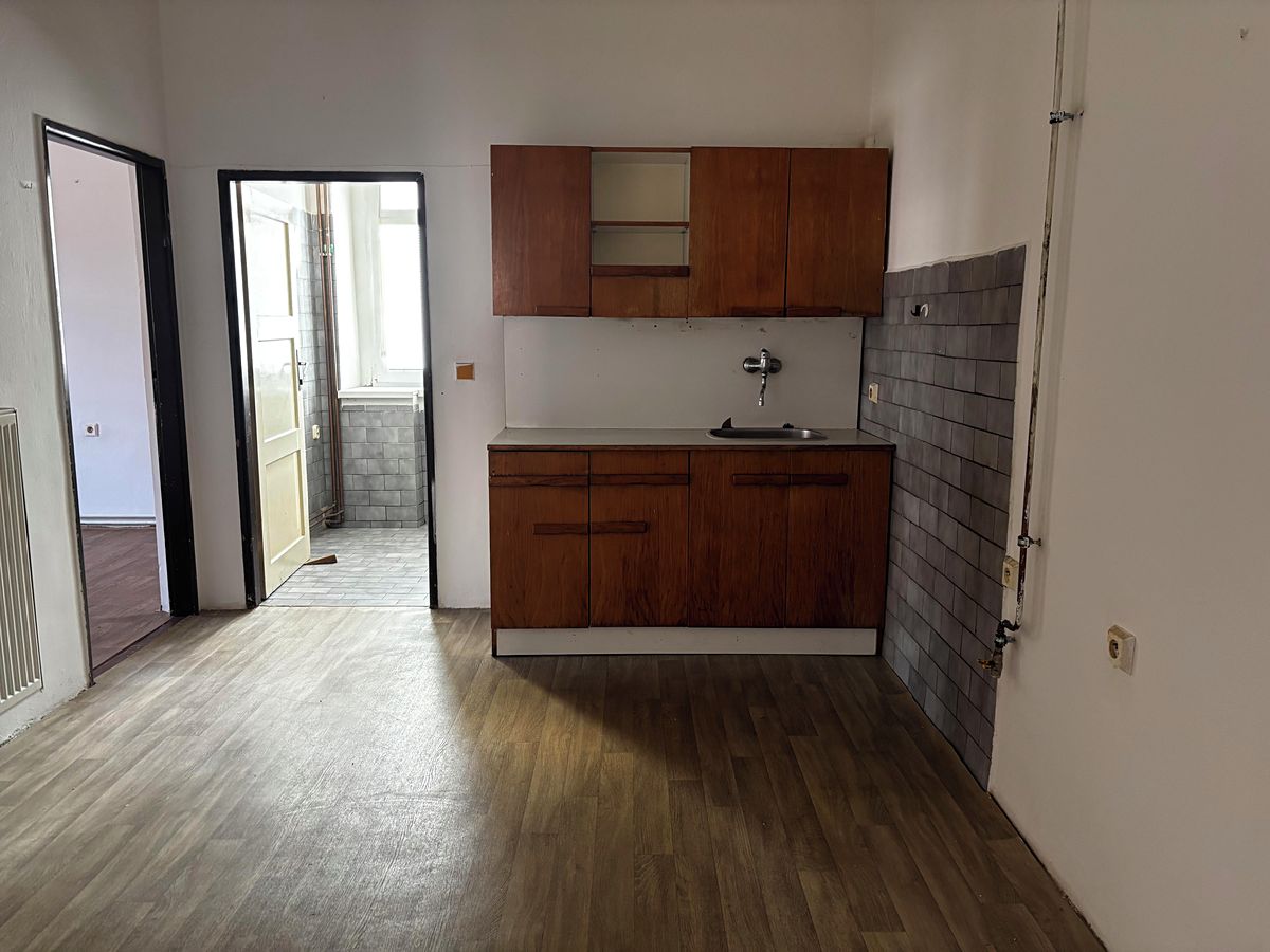 Pronájem bytu 3+kk 75 m², Chrustenice – fotka 1 z 3