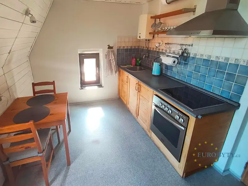 Pronájem bytu 2+1 70 m², Praha – náhled fotky 2
