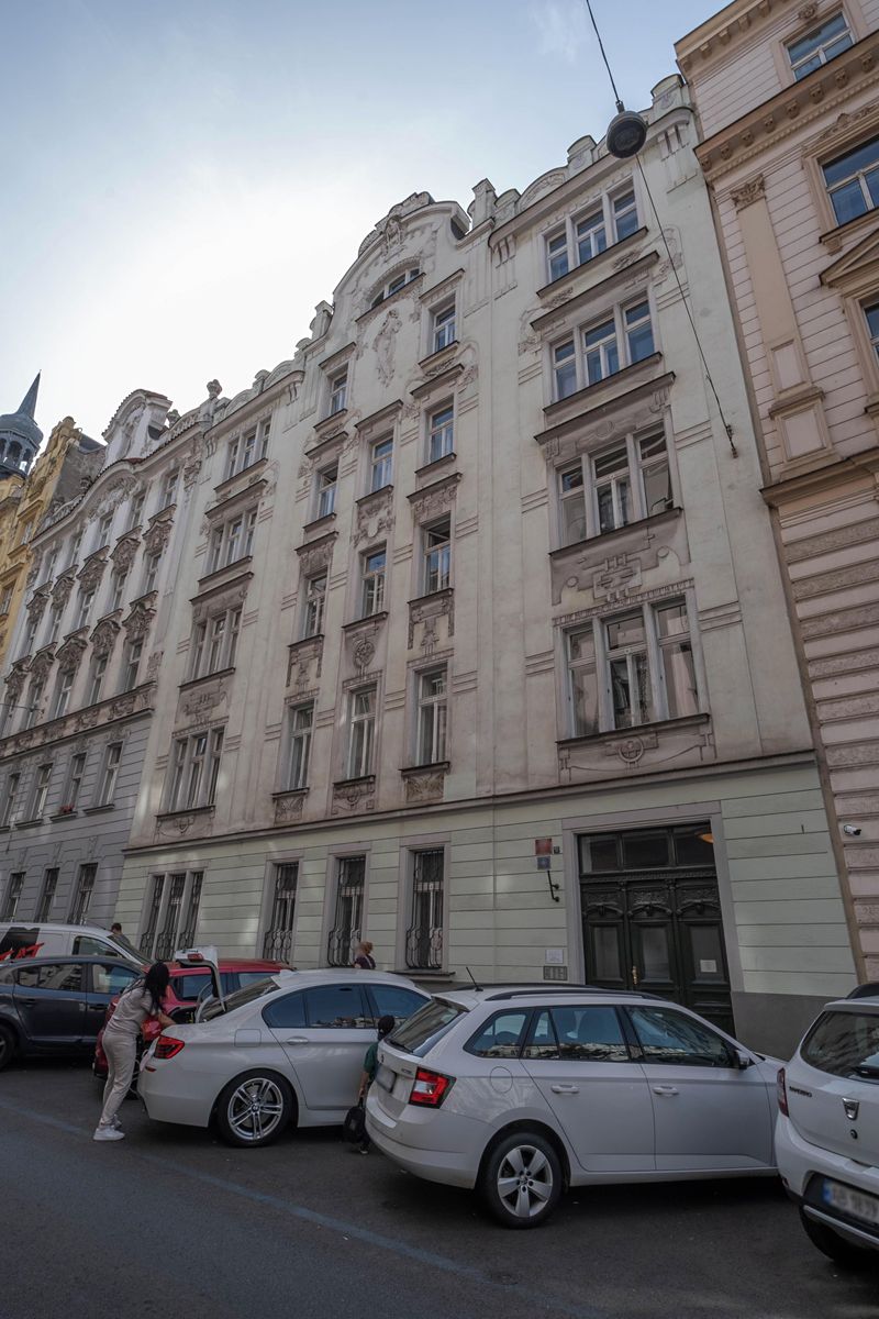 Pronájem bytu 4+1 100 m², Praha – fotka 1 z 3