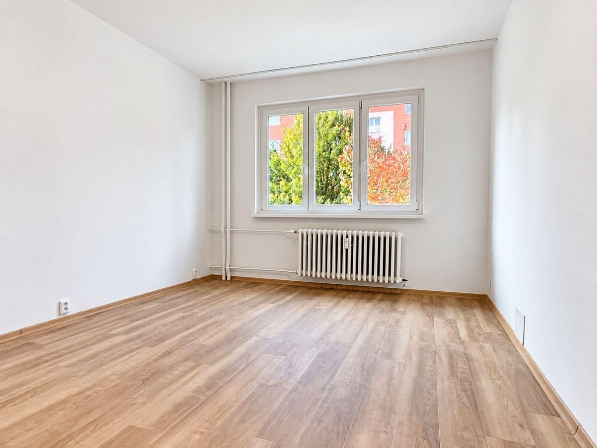 Pronájem bytu 1+1 37 m² – fotografie 4