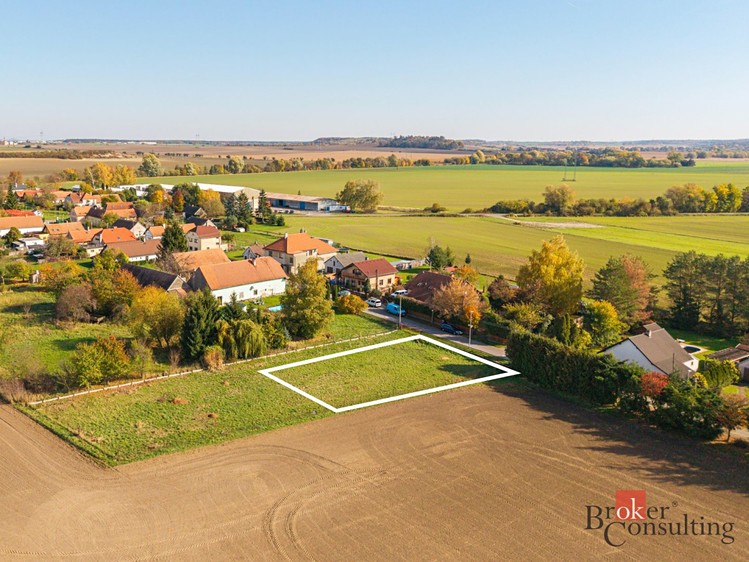 Grundstück zum Kauf, 700 m² (1 von 15)