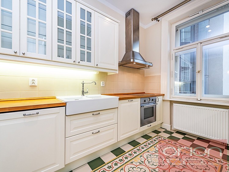 Pronájem bytu 3+1, 89 m² (3 z 17)