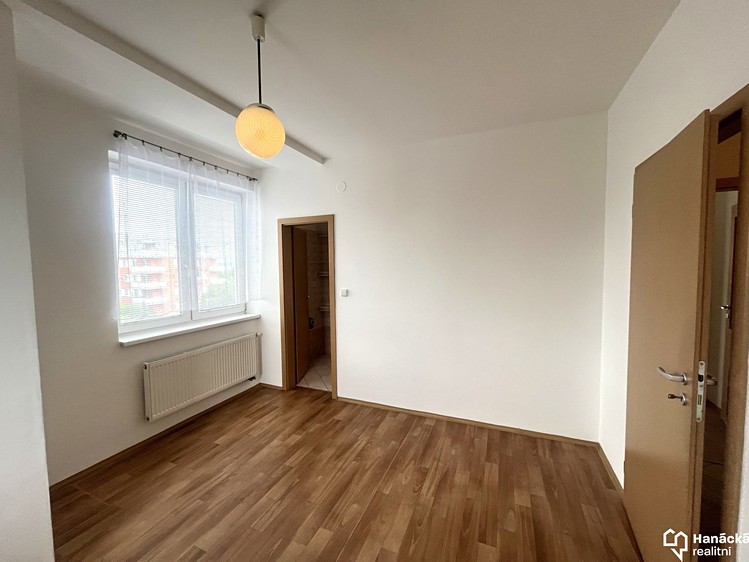 Pronájem bytu 2+kk, 49 m² (8 z 17)