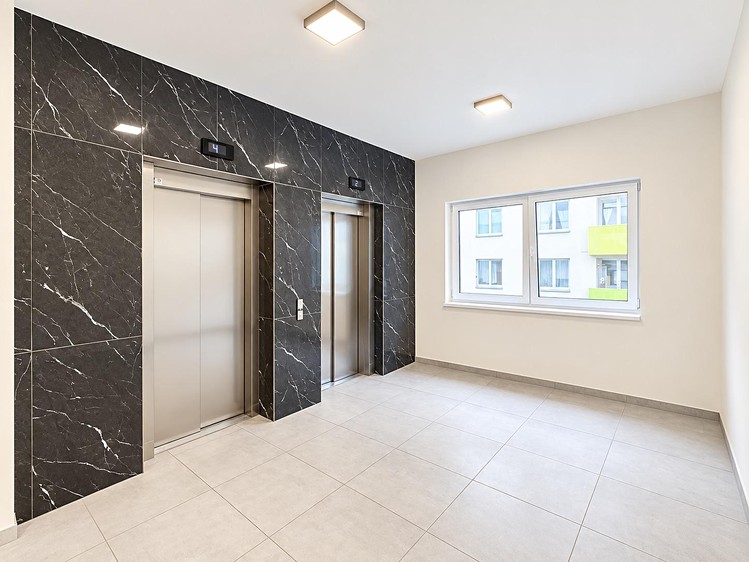 Квартира 3+kk в оренду, 87 м² (12 з 13)