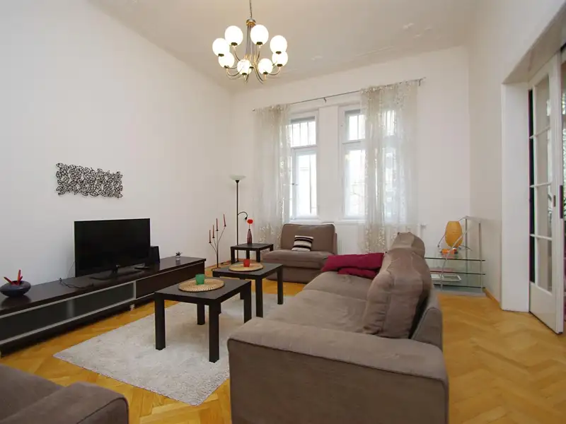 Pronájem bytu 3+1 108 m², Praha – náhled fotky 3