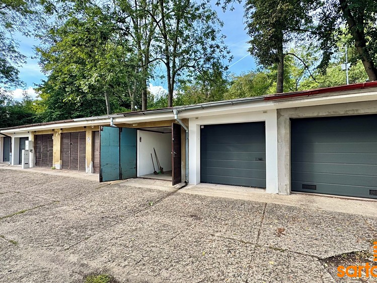 Pronájem nemovitosti, 16 m² (8 z 12)